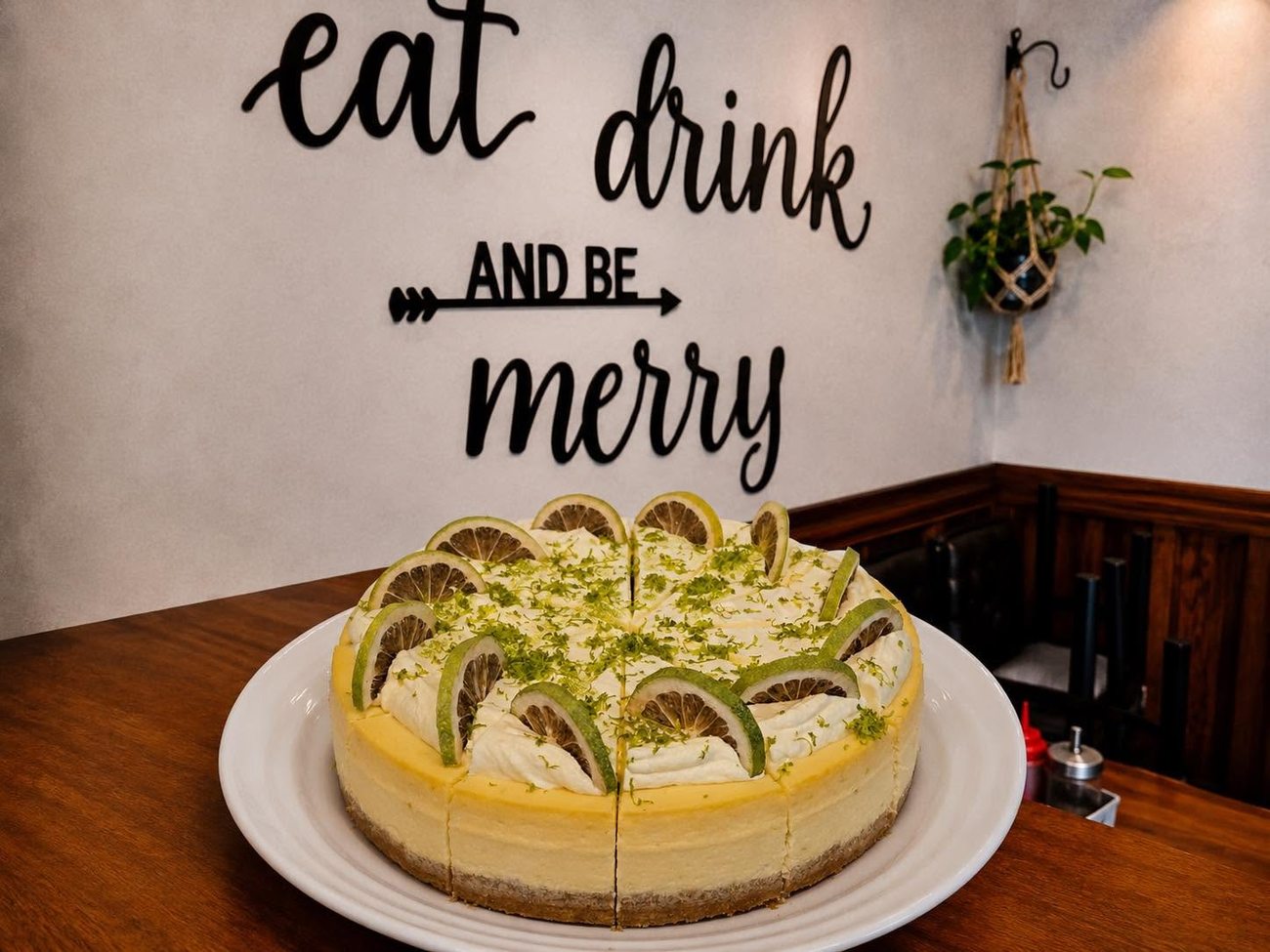 Key lime cheesecake