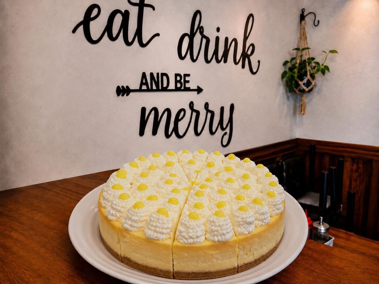 Lemon cheesecake